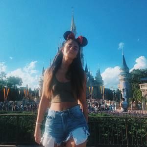 Meet your Posher, Hailey